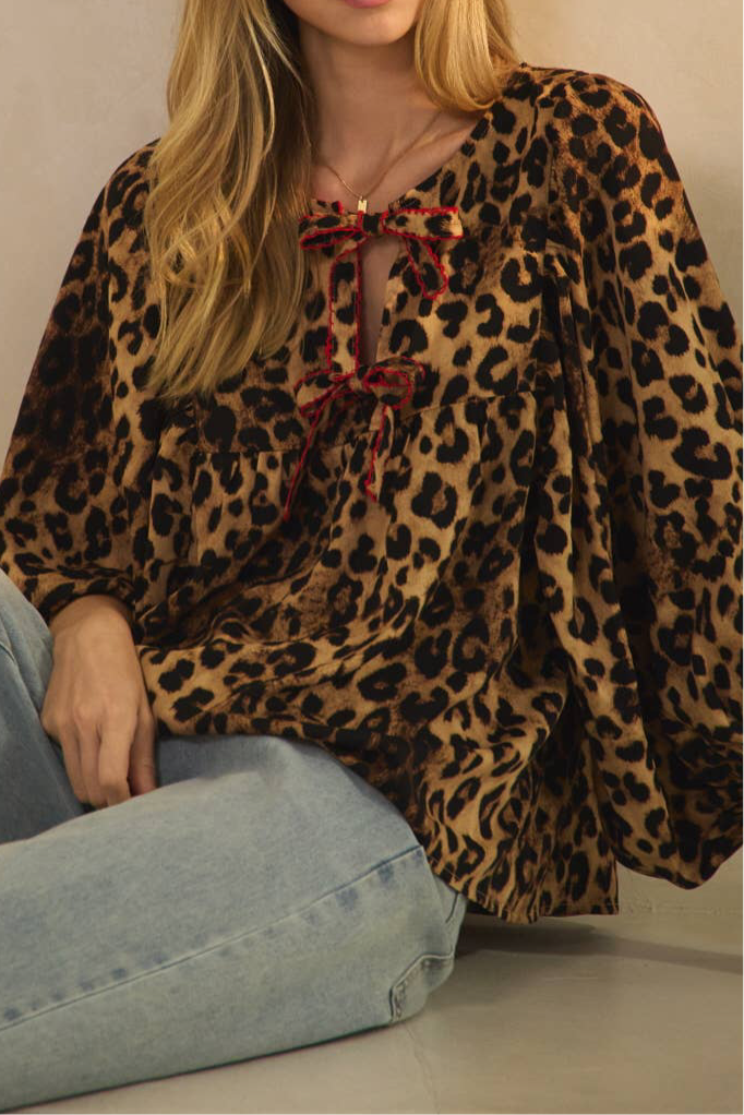 Leopard Printed Puff Sleeve Blouse