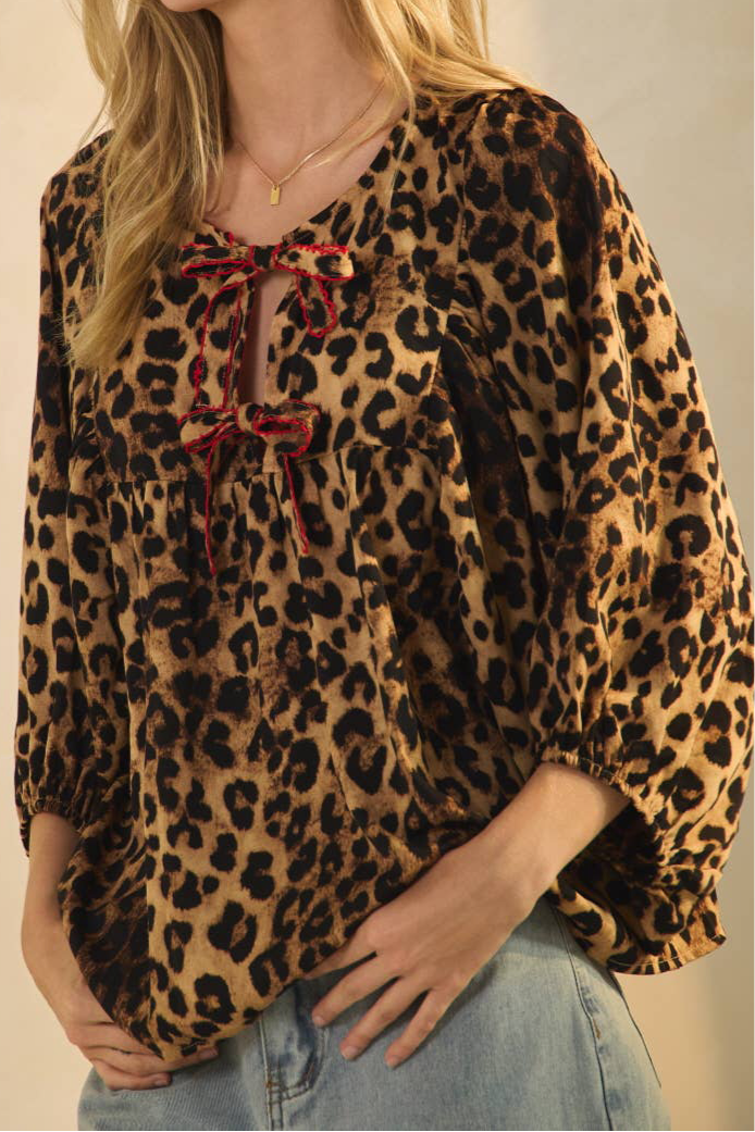 Leopard Printed Puff Sleeve Blouse