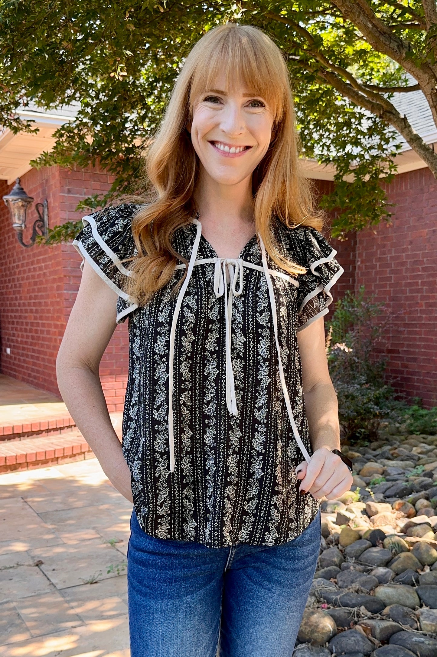 STRIPE FLORAL PATTERN TIE FRONT RUFFLE TOP