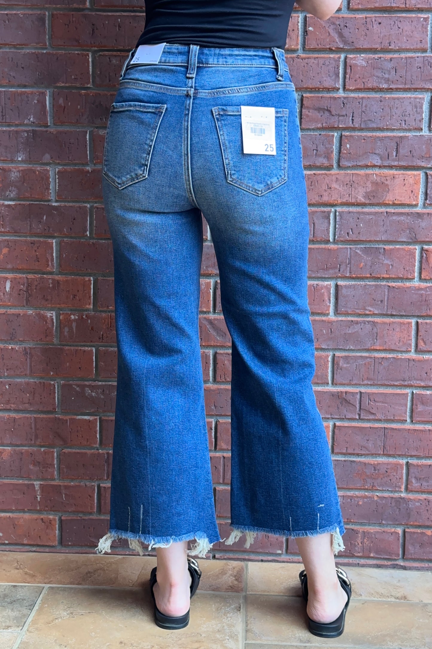 Wide Straight Leg Raw Hem Crop Jeans