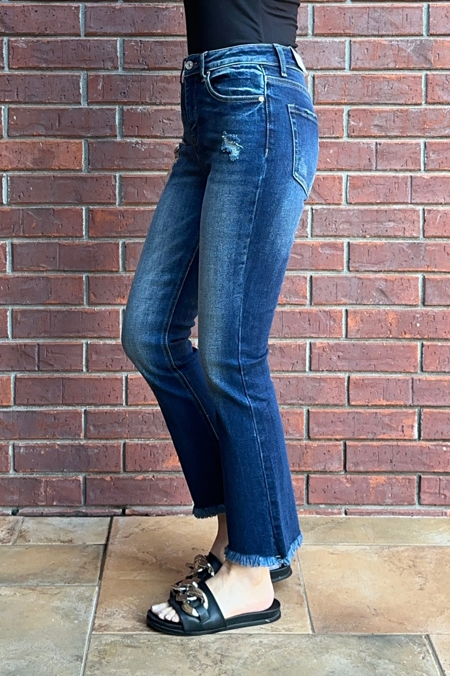 High Rise Straight Frayed Hem Cropped Jeans